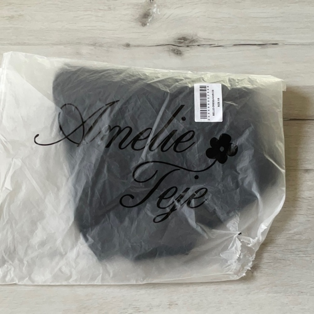 Amelie teje Belle‎ Dress - Noir size XS NWT in packaging - Picture 4 of 6